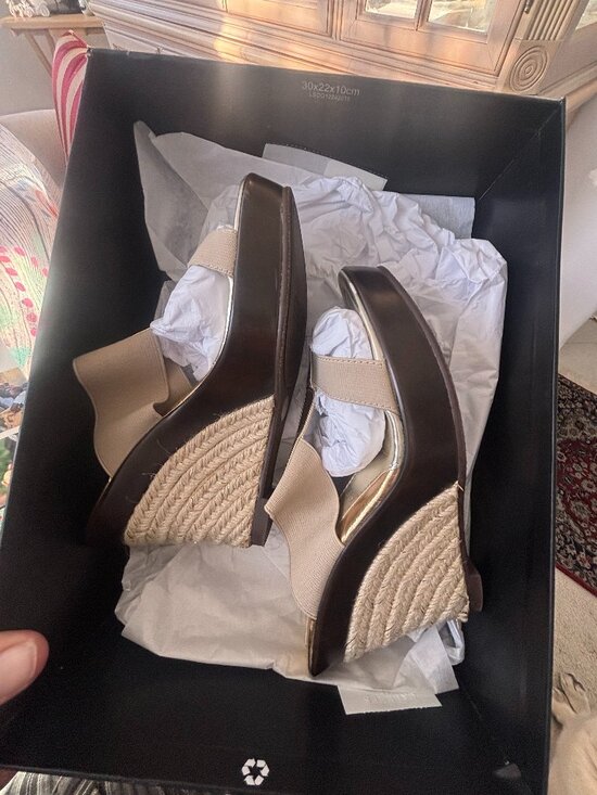 Charles David Shoes - Charles David, 6.5B Brown & Gold